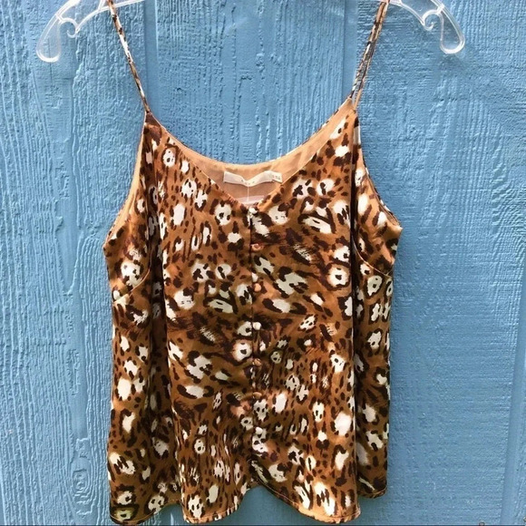 Lush Leopard Button Front Cami Tank Top Shirt NWT - Picture 5 of 7